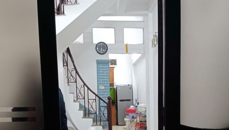 CHO THUÊ NHÀ NGUYÊN CĂN NGÕ 29 KHƯƠNG HẠ, 4 TẦNG, 35M2, 4 NGỦ, 12.5 TRIỆU.